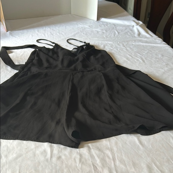 Express Black Chemise with Adjustable Straps - Picture 6 of 7
